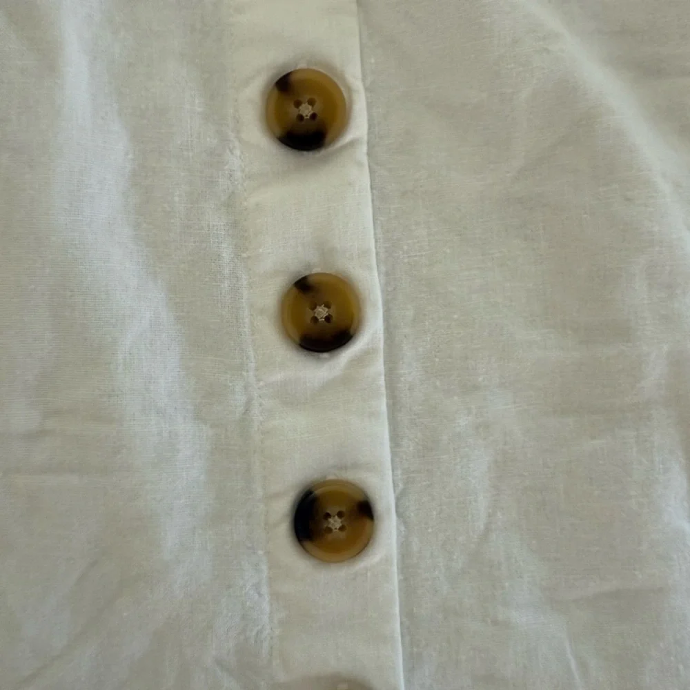 Universal Thread White A-Line Button Skirt - Picture 2 of 9